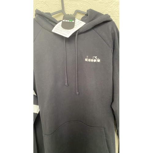 209 - Diadora Black Men's Hoodie Size XL (Unused)