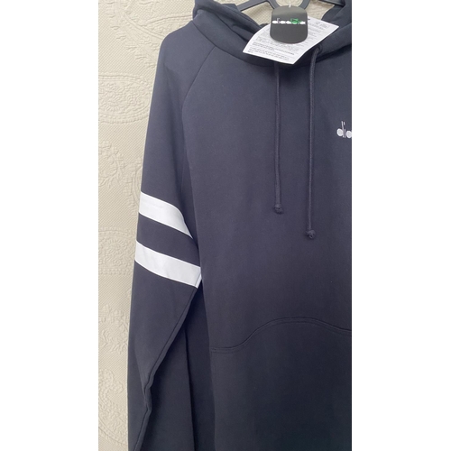 209 - Diadora Black Men's Hoodie Size XL (Unused)