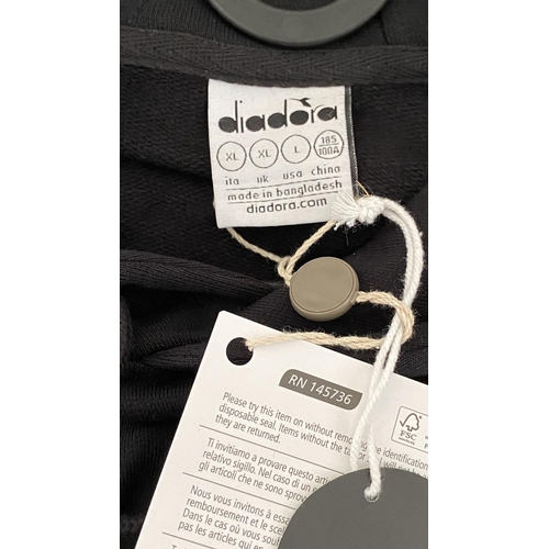 209 - Diadora Black Men's Hoodie Size XL (Unused)