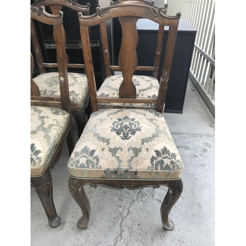 421 - x6 Vintage Wooden Upholstered Dining Chairs with Carvings (Need Attention)