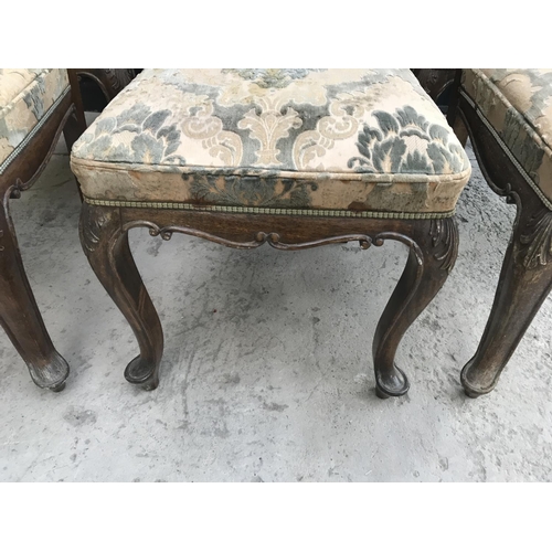 421 - x6 Vintage Wooden Upholstered Dining Chairs with Carvings (Need Attention)