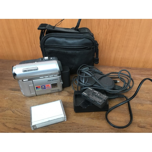 426 - Samsung Digital-Cam VP-D351 Video Camera