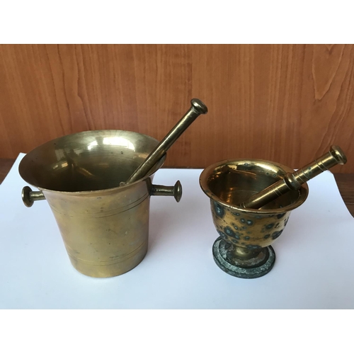 440 - x2 Small Vintage Brass Mortars & Pestles - Taken Back on 4/3/2024