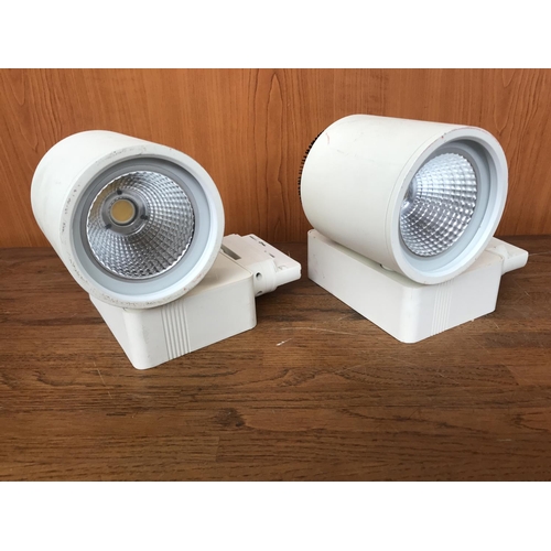 547 - x2 One Light 65226T/W/W 26W Track Spot with Cob LED (For Shops & Showrooms)
