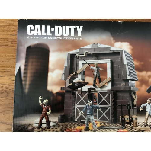 575 - Mega Blocks Call of Duty Collectors Construction Site Zombie Transit Farm
