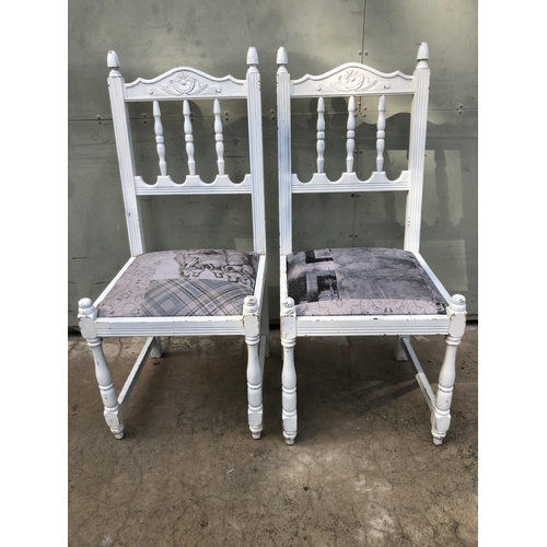 578 - x2 Vintage Carved & Lacquered Farmhouse White Chairs (Need Attention)
