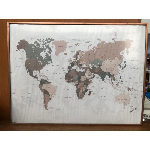 589 - Large Wall World Map (81 x 61cm)