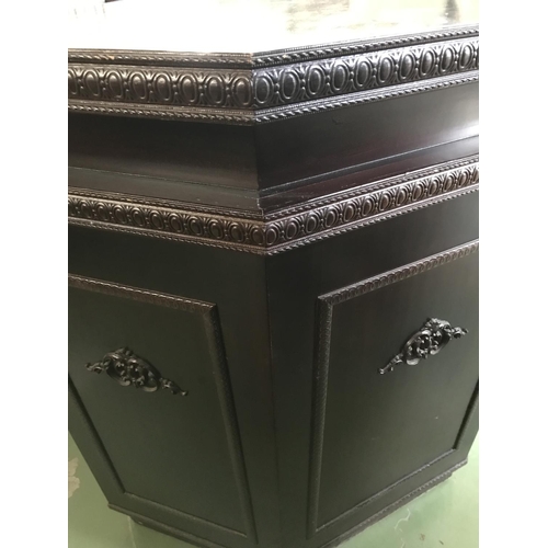 593 - Large Vintage Mahogany Bar Unit Ornate with Carvings and 2 Matching Stools (Appr. 236 W. x 49/82 D. ... 