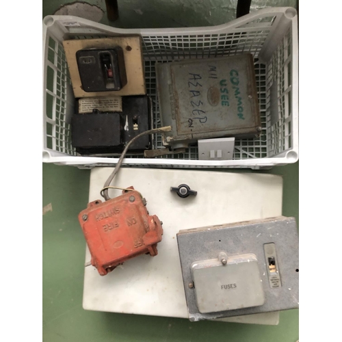 595 - Qty of Vintage Electric Power Switches and Other