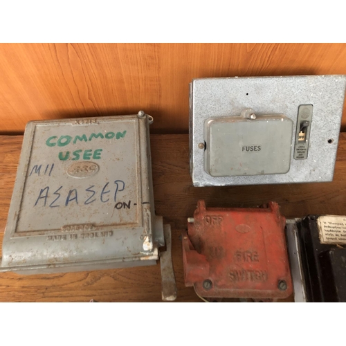 595 - Qty of Vintage Electric Power Switches and Other