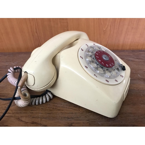 251 - Vintage 1970's Rotary Telephone