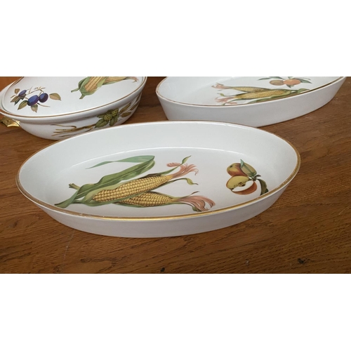 74 - Royal Worcester 'Eversham' Serving and Baking Dishes with Gold Rim and Fruit Pattern Made in England... 