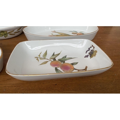 74 - Royal Worcester 'Eversham' Serving and Baking Dishes with Gold Rim and Fruit Pattern Made in England... 