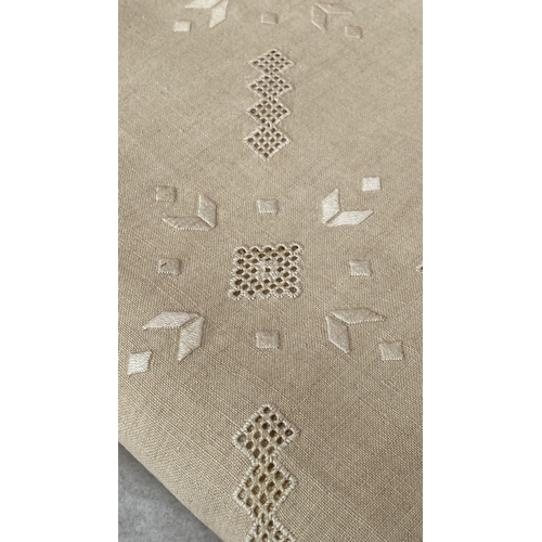 134 - Cyprus Traditional 'Lefkaritiko' Hand Crocheted Embroidery Table Cloth (265 x 155cm)