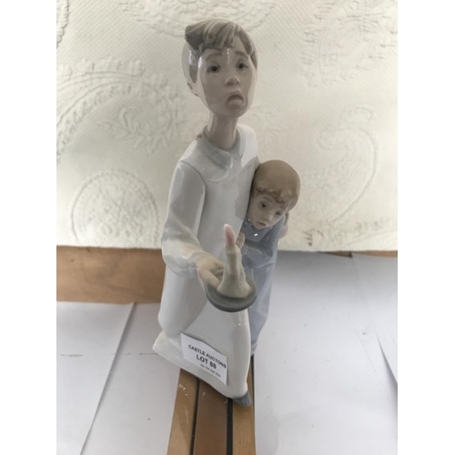 88 - Vintage 'Lladro' Figurine Boy and Girl Holding a Candle