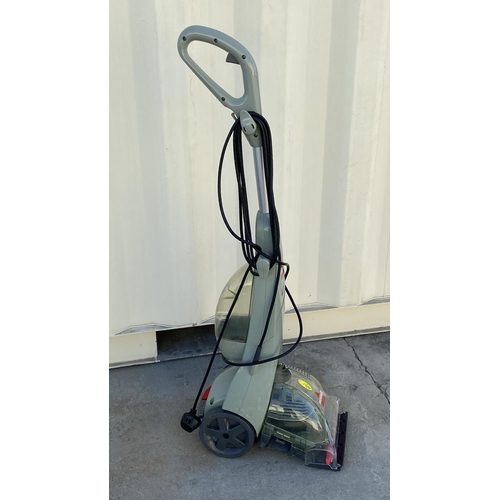 104 - Bissell Quick Wash Carpet Cleaner