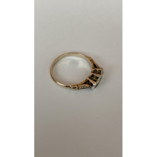 277 - Vintage 9K Gold with 3 Diamonds Ring