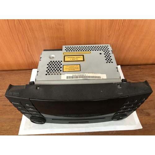 173 - Radio CD Telephone for Mercedes E200 211 Model