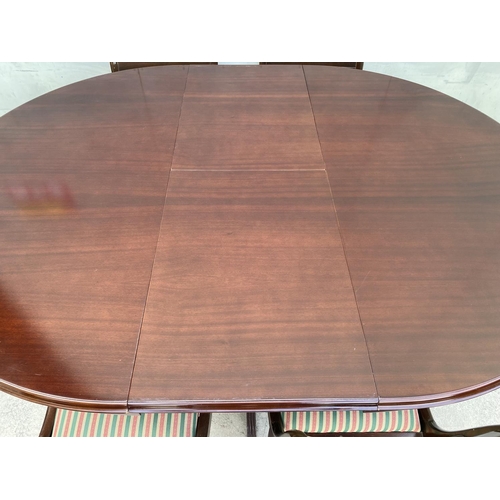 140 - Vintage Classic Mahogany Circular Extendable to Oval Dining Table with 6 Matching Chairs (120cm Diam... 