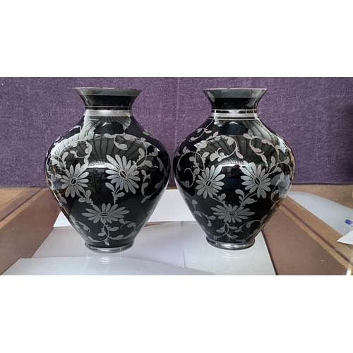 126 - x2 Vintage 1930's Art Deco Sterling Silver and Purple Glass Italian Vases (x1 Small Chip, See Photos... 