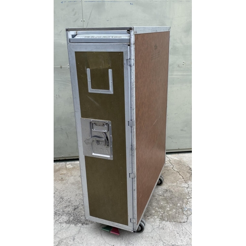 90 - Airline Beverage Cart (30 W. x 74 D. x 111cm H.)