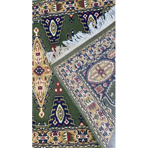 228 - Long Classic Style Hall Runner Carpet (380 x 96cm)