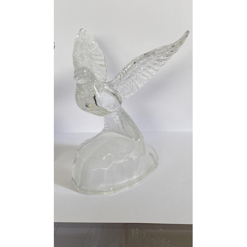 244 - x2 Crystal Bird Figurines on Frosted Base - Taken Back on 1/6/2024