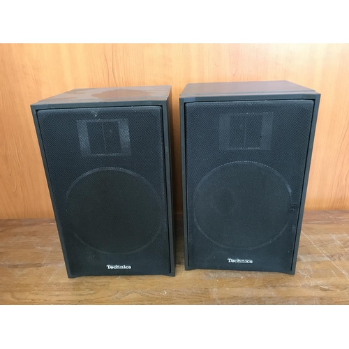322 - Technics SB-F33 2-Way Speaker System 60W