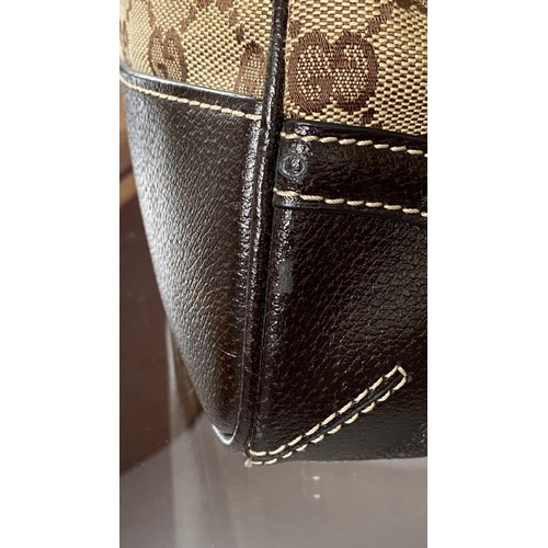150 - Gucci Monogram Canvas Ladies Bag, Serial Number 113754/1669