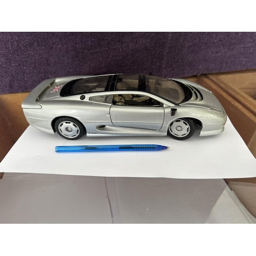 77 - Maisto Jaguar XJ220 Model Car - Taken Back on 31/5/2024