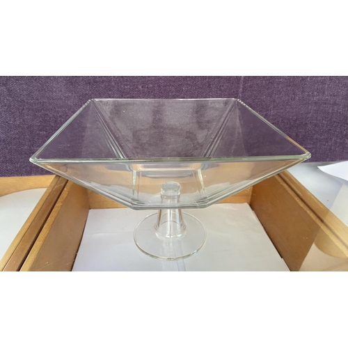 55 - Modi Footed Clear Bowl (Unused, in Box, 25 x 25 x19cm H.)