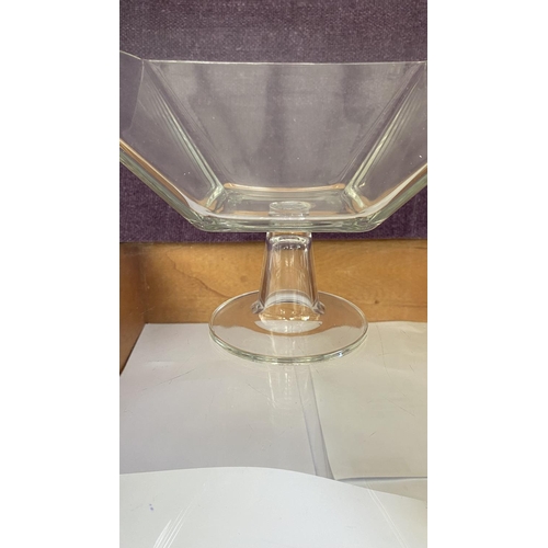 55 - Modi Footed Clear Bowl (Unused, in Box, 25 x 25 x19cm H.)