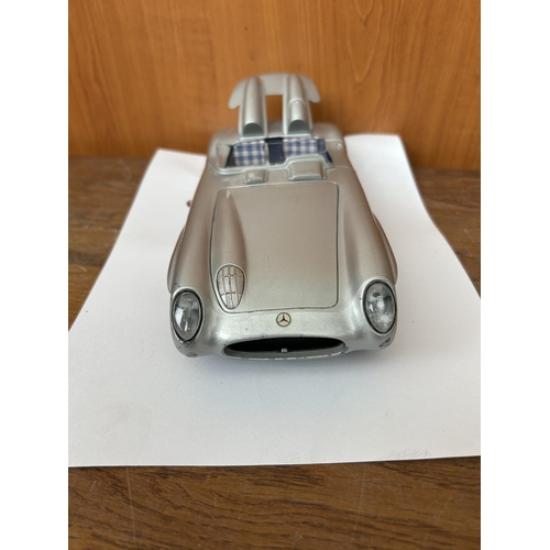 53 - Burago Mercedes-Benz 300SLR Model Car  Made in Italy on Scale 1:18