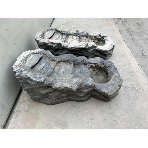 648 - Large Outdoor Polyresin Decorative Water Fountains (97cm Long)