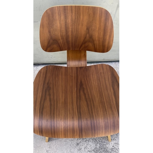 34 - x2 Eames Design Plywood Chairs