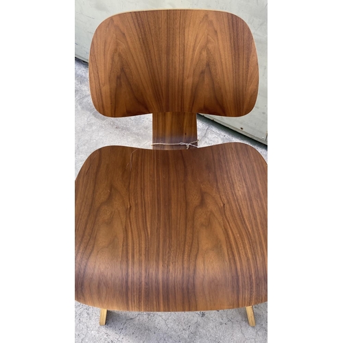 34 - x2 Eames Design Plywood Chairs