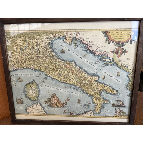 41 - Vintage Style Map of Italy in Frame (53 x 44cm)