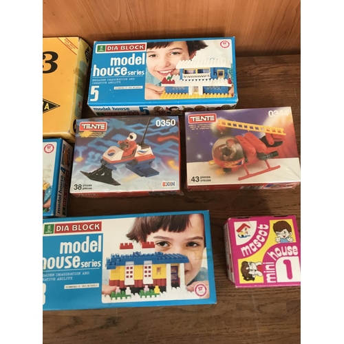 644 - Collection of Vintage Lego Style Toy Blocks (Greek, Japanese)