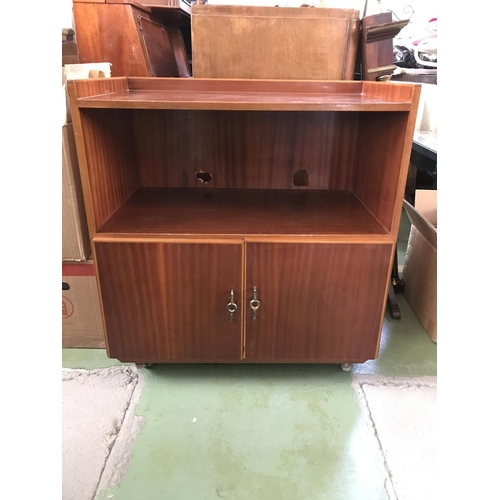 649 - Vintage 1960's TV Stand with Bottom Cabinet on Castors (78 W. x 45 D. x 84cm H.)