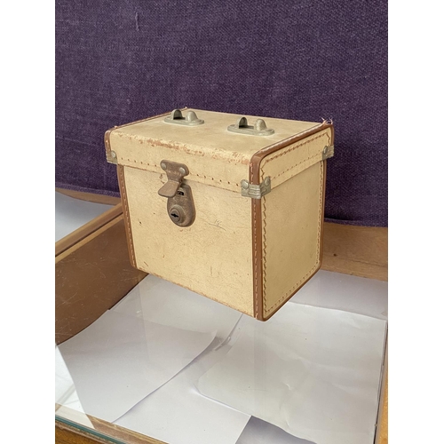 55 - Very Old Index Table Box (A/F)