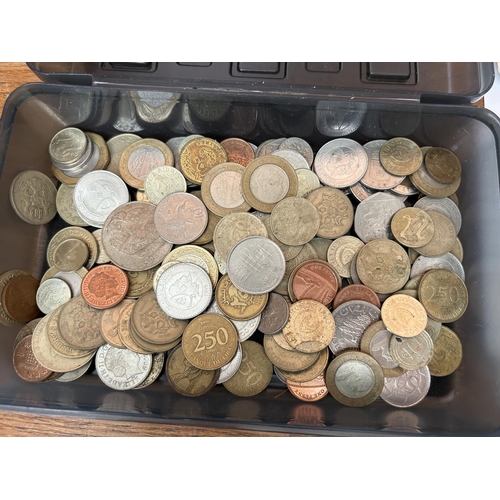 197 - Collection of World Coins and Banknotes