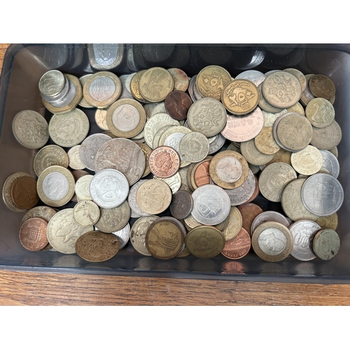 197 - Collection of World Coins and Banknotes