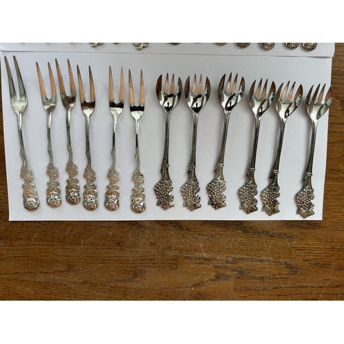 90 - Silver 800 (x6) and Qty (x19) of Silver Plated Desert Cutlery