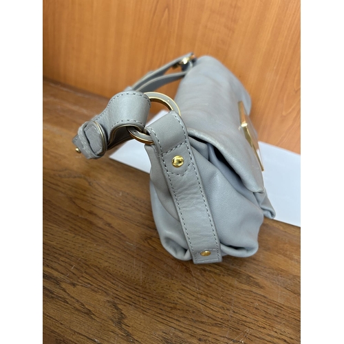 166 - Sequola Paris Ladies Grey Leather Hand/Shoulder Bag