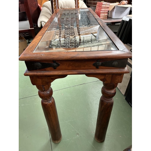 36 - Antique Style Solid Teak Wood Glass Top Console/Entrance Table with Under Glass Decoration (135 W. x... 