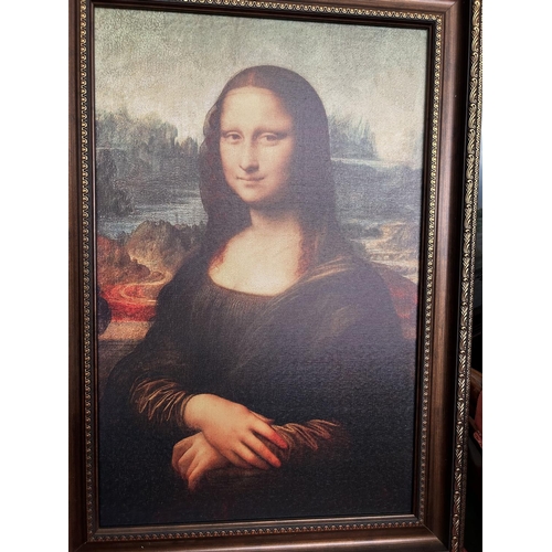 9 - Leonardo Da Vinci 'Mona Liza' Canvas Portrait in Nice Gilt Frame (50 x 70cm)