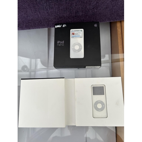 136 - Apple iPod Nano A1137 2GB