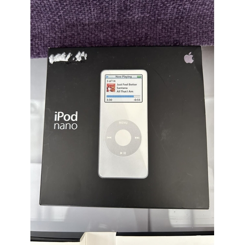 136 - Apple iPod Nano A1137 2GB