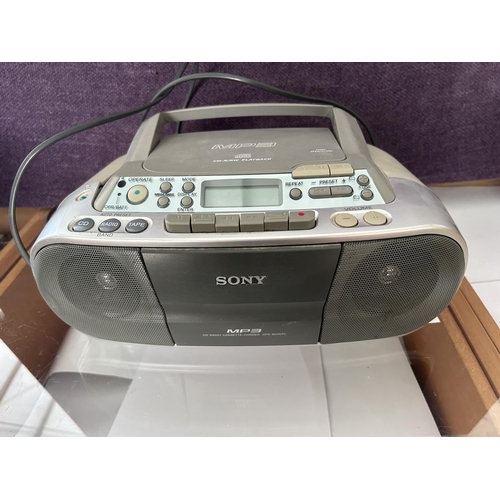 156 - Sony CFD-S03CPL MP3 Radio Cassette-Corder