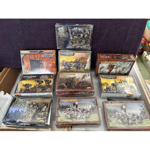 31 - x10 Warhammer and Lord of The Rings Children Games